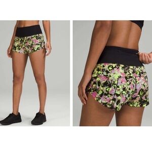 Lululemon Shorts size 20 Speed Up High-Rise Inflected Highlight Yellow Black